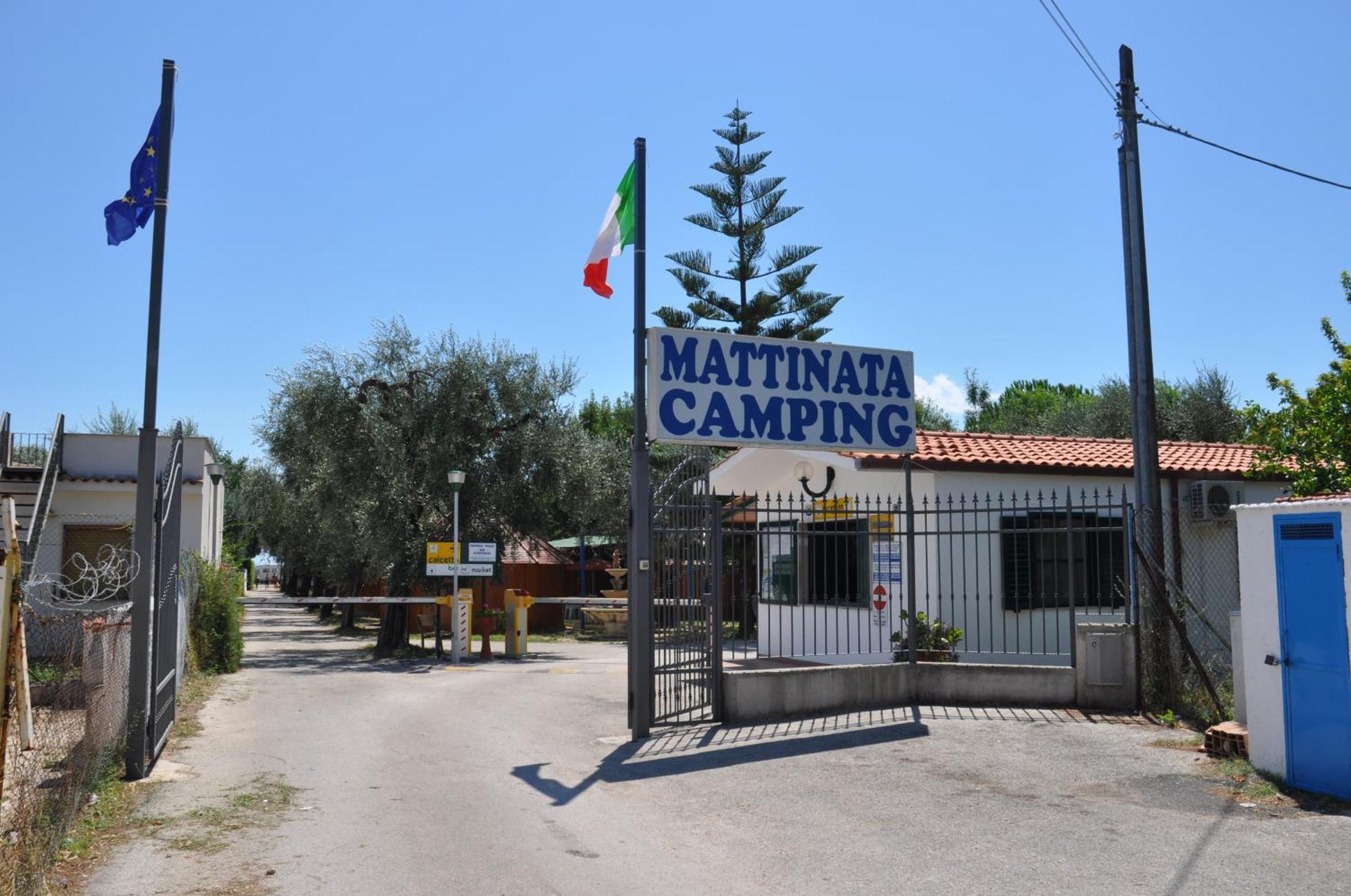Mattinata Camping Eksteriør bilde
